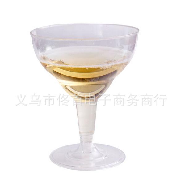 自拍酒杯18d199c83f4e5131