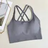 Camisole Feminina com Sutiã Embutido e Bojos, Estilo Americano e Japonês, com um Lindo Design nas Costas, Adequada para Usar em Camadas ou como Top Esportivo com Design de Costas Cruzadas