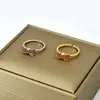Pulsera Popular Transfronteriza de AliExpress Anillo de Lazo Conjunto de Cobre Circonita Moda Coreana Simple Lujo Ligero Anillo de Mesón