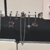 ¡Súper Genial, Chica! Set de Seis Pendientes con Forma de Corazón, Aros Dulces y Geniales, Set de Pinzas y Accesorios para Orejas de Diseño Nicho.