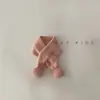 Bufanda de Invierno para Niños Color Sólido Doble Bola Cruzada Calentador de Cuello para Niños y Niñas Moda Exterior Polaina para Cuello para Ropa de Invierno