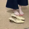 Sandálias Chuyuji estilo francês minimalista de bico quadrado com tira no calcanhar para mulheres com saltos grossos, elegantes e delicadas, sapatos de verão simples
