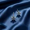 Pendientes de Zirconia Huecos Triangulares Chapados en Oro de Lujo Ligero para Mujer, Versátiles para el Trabajo, con un Diseño Único, Perfectos como Regalo de Cumpleaños para una Amiga Cercana
