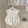 Conjunto Floral para Meninas 2025 Novo Estilo Conjunto Trendy de Duas Peças para Bebês Meninas Conjunto Curto de Verão