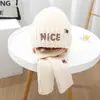 Conjunto de dos piezas de gorro y bufanda de invierno para niños bordado con letras NICE traje de gorro de punto cálido para exteriores nuevo