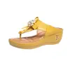Comercio exterior Europa y Estados Unidos Transfronterizo Zapatillas de playa de gran tamaño Chanclas de cuña de mujer con fondo grueso Deseo Sandalias nuevas