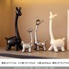 Venta al por mayor de decoración de ciervos para pasillo, sala de estar, mueble de vino, escritorio, decoración del hogar, luz de lujo, cerámica, decoración artesanal de tres bocas