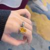 Xiaohongshu Más Vendido Ardilla Rosa Diamante Azúcar Cubo Anillo Personalizado Moda Haute Diseño Colorido Tesoro Boca Viva Regalo de Cumpleaños