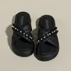 Pantuflas de Verano Cómodas y Elegantes para Mujer con un Toque de Lujo, Nuevo Modelo 2026, Adecuadas para Usar al Aire Libre, de Suela Gruesa y Versátiles