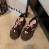 Em estoque, envia imediatamente! Mesmo estilo dos tênis dad shoes de sola grossa com 7 cm de altura interna da Mom Uva, tênis de treino alemães versáteis e tênis Forrest Gump para mulheres