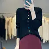 Cárdigan Nuevo Estilo Chino de Lana Fina Ajustado con Botones de Colores, Cuello Redondo, Diseño de Canalé, Chaqueta Botonada Pura Hecha a Mano, Top Versátil para Mujer