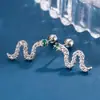 Nuevos Pendientes de Tachuela de Serpiente con Cierre de Rosca Pendientes para Cartílago Auricular Diseño de Nicho Pendientes de Diamante Verde Joyería de Lujo Ligero de Alta Gama para Mujer