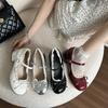 Zapatos de Ballet Elegantes de Cuero con Lazo de Gama Alta para Mujer 2025 Nuevo Verano Borde de Encaje Aumentadores de Altura Zapatos Mary Jane Modernos