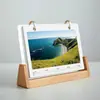 Calendário de Mesa Flip em Acrílico 2027 Base de Madeira Sólida Argola Metálica Impressão de Logotipo da Empresa Calendário Mensal de Mesa para Escritório