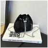 Bolso de Mano Bordado de Mariposa Estilo Chino Nuevo Estilo Chino Plisado Moda Bolso Cubo con Cierre de Cordón Bolso Cruzado con Cadena Primavera y Verano