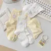 Calcetines de Malla Transpirables Finos Color Amarillo Crema Estilo Ins con Lazo de Gato para Mujer, Calcetines Dulces para Estudiante