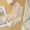 Nuevos Calcetines de Cachemira Otoño e Invierno para Mujer, Calcetines Gruesos de Lana Cálidos con Lunares, Calcetines Largos Versátiles para Estudiantes