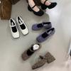 Zapatos de tacón grueso de una sola capa estilo retro francés de punta cuadrada para la noche para mujer, nuevos de alta gama con hebilla de una palabra, Otoño e Invierno 2024