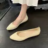 Novos mocassins planos respiráveis de moda Primavera/Verão 2025, bico fino, fáceis de calçar, sapatilhas de bico fino em malha fly