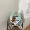 Nuevo Bolso de Concha Primavera y Verano 2026, Bolso de Hombro Cruzado de Moda y Versátil, Bolso de Mano de Diseño de Nicho de Alta Gama