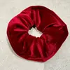 Nuevo Scrunchie Grande de Terciopelo Vintage con un Tacto Elegante y Sofisticado, Goma para el Cabello para Mujeres con un Ambiente Elegante