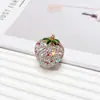 Colgante DIY de Fresa con Incrustaciones de Diamantes de Arcilla Transfronterizo Llavero de Coche Encanto de Bolso de Fruta 3D Accesorio para Llavero