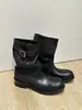 Botas Martin de cuero para mujer con suela gruesa, punta redonda, diseño plisado adelgazante, hebilla de cinturón, estilo motero, tacón grueso, botas de media pantorrilla