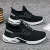 2022 Primavera e Outono Novo Respirável Masculino Branco Flyknit Cano Baixo Cadarço Leve Esportivo Bico Redondo Sapatos Masculinos Respiráveis e Confortáveis