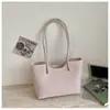 Bolsas de moda para mujer al por mayor transfronterizas 2026 nuevo modelo bolso tote de alta calidad bolso de mano simple versátil bolso de hombro
