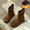 Botines Cortos de Moda con Lazo Estilo Retro para Mujer 2026 Otoño/Invierno Versión Coreana Punta Dividida Aumento Oculto de Altura Botas Martin Café
