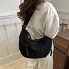 Bolsa de Ombro Grande Capacidade Casual Feminina Simples Versátil para o Dia a Dia Bolsa Dumpling Bolsa Transversal Feminina de Veludo
