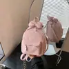 Moda Otoño 2026 Nuevo Bolso de Hombro de Dibujos Animados Colgante Lindo Portátil Cruzado Mochila Ligera de Lujo para Mujer