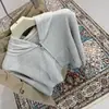 Sudadera con capucha de felpa suave para uso diario para mujer, gris azulado claro, corte ajustado, estilo casual holgado, con cremallera, chaqueta corta fina de felpa