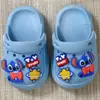 Zuecos de Dibujos Animados para Niños Modelo Nuevo 2026 Niños y Niñas Zapatos de Verano para Exteriores Playa Zapatos Cerrados al Frente Venta al por Mayor