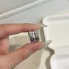 Pendientes de Cruz Exquisitos Estilo Punk Retro para Mujer, Diseño de Nicho con un Toque de Alta Gama, Pendientes Versátiles, Nuevos Accesorios de Moda