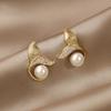 Aretes de Perlas Aguja de Plata de Alta Calidad, Elegantes de Mariposa de Nicho a la Moda, Aretes de Alta Gama, Aretes Versátiles Retro Franceses