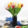 Venta al por mayor de fábrica tulipán de alta gama flor de simulación realista arreglo floral paisajismo decoración del hogar jarrón juego de boda disparo