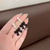Pendientes de Perlas con Lazo Elegantes, Suaves y Dulces de Estilo Francés con Diseño Creativo, Pequeños y Delicados, Versátiles y Elegantes