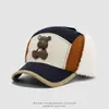 Chapéus de outono e inverno para crianças, tecido de secagem rápida, design de urso 3D, proteção quente para as orelhas, chapéu Lei Feng, boné de beisebol para alunos do ensino fundamental