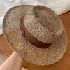 Sombrero de Paja de Ala Plana Hueco Estilo Old Money Francés para Mujer, Sombrero de Sol con Protección Solar para Vacaciones en la Playa de Verano