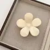 Pinza para el Cabello con Patrón de Mármol de Concha Color Crema Transfronterizo con Acabado de Alta Gama, Pinza de Garra Iridiscente, Accesorio para el Cabello Pinza de Tiburón Elegante para Recogidos