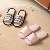 Pantuflas de Lino a Rayas de Colores para Hombre, Transpirables y Silenciosas para Todas las Estaciones, Pantuflas de Algodón y Lino Antideslizantes para el Suelo de Interior para Pareja, Verano