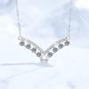 Collar de plata esterlina S925 transfronterizo europeo y americano, collar de moissanita en forma de V, perla de agua dulce natural de la reina, disponible al por mayor.