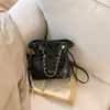 Bolsa de Mão Acolchoada com Corrente Estilo Chanel para Mulheres, Nova Bolsa Saco de Cordão Primavera 2026, Bolsa de Ombro Único Transversal