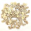 15*11mm tallados I LOVE YOU letras inglesas corazón de durazno botones de madera DIY corazón de madera virutas de madera decorativas