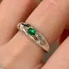 Anillo de Estrella Esmeralda de Lujo Ligero de Gama Alta Diamante Destellante Nicho Exquisito Simple Moda Nacional Nuevo Chino Anillo para Dedos Apilables
