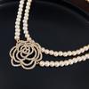 Collar Largo Versátil Apilado de Perlas de Camelia Nuevo Estilo Lujo Ligero Alto Sentimiento Personalidad Elegante Cadena de Lana Joyería