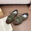 Zapatos de entrenamiento alemanes versátiles antideslizantes de suela plana 2026 nuevo modelo de otoño para mujer populares ligeros de suela blanda zapatos casuales que no cansan los pies