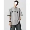 Camiseta de manga corta patchwork deconstruida para hombre, verano 2026 estilo americano marca de moda estampado de letras high street corte holgado top de media manga ropa de hombre