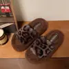Otoño/Invierno 2026 Celebridad de Internet Estampado de Leopardo Moda Versátil Pantuflas de Piel Calzado de Exterior para Mujer Pantuflas de Tira Única Zapatos de Moda Suela Gruesa Pantuflas de Algodón